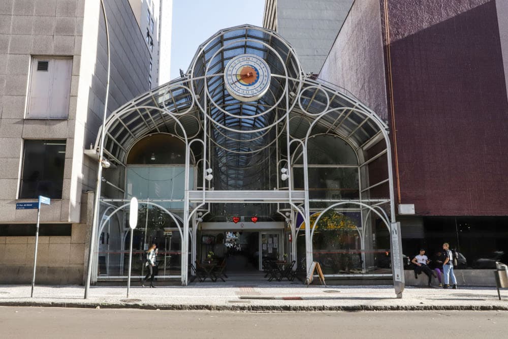 Rua 24 Horas